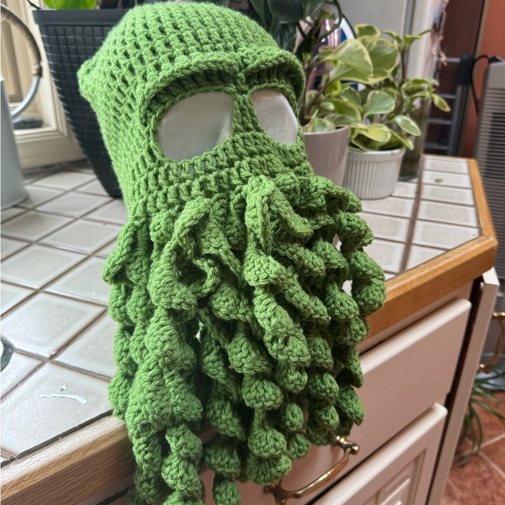 Green Crochet Cthulhu Mask